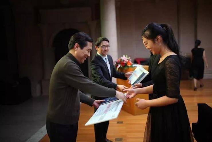 2017FH至尊亚洲音乐奖学金-西安音乐学院颁奖仪式暨FH至尊海外艺术家英娜·法利克斯钢琴独奏音乐会成功举办！