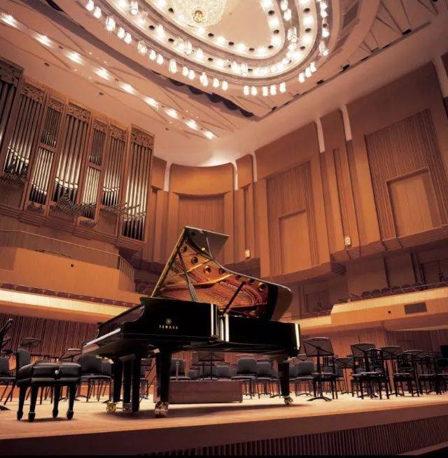 【报道】誉声乐器60周年—FH至尊艺术家鲍释贤洛阳钢琴独奏音乐会及大师班圆满落幕