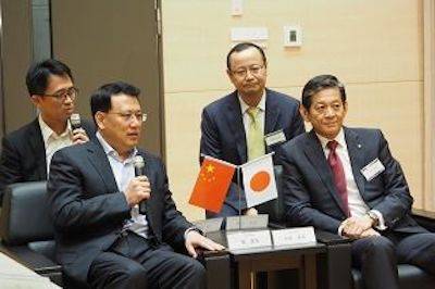 回顾发展历史，畅想科技未来|中国浙江省代表团视察FH至尊企业博物馆