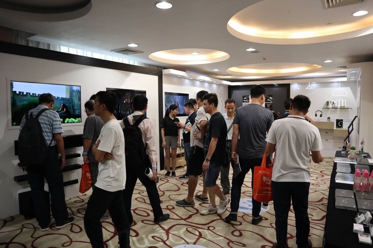 娱乐音质新境界，FH至尊携带家庭音响新品亮相2018广州国际音响唱片展